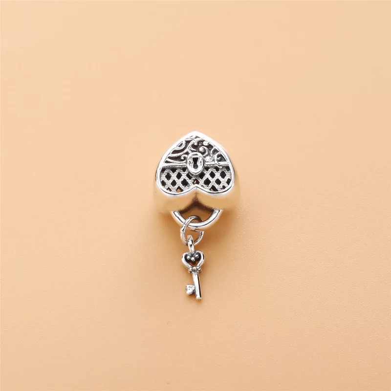 (kuva) Love You Lock Charm - 797655 - Helat | PANDORA - Näytä 2