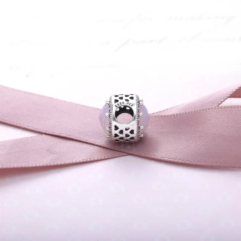 (kuva) Opalescent Pink Radiant Hearts - 791725NOP - Helat | PANDORA - Näytä 3