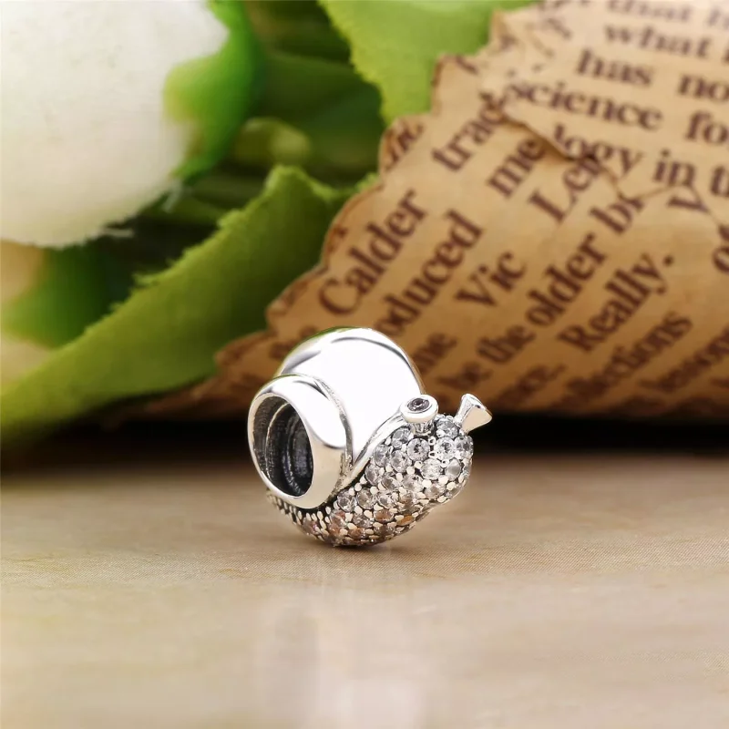 (kuva) Sparkling Snail - 797063CZ - Helat | PANDORA - Näytä 2
