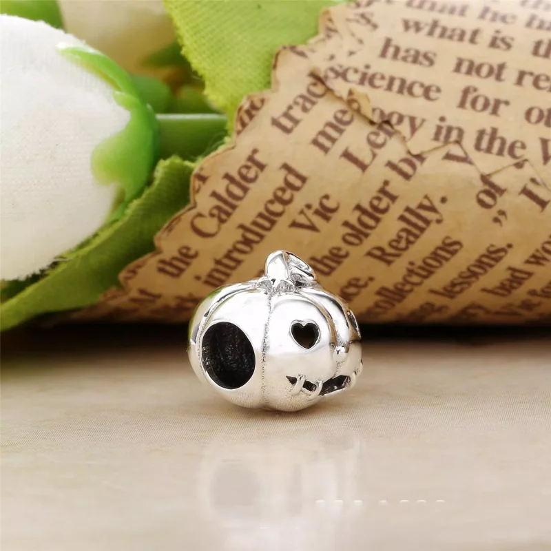 (kuva) Sweet Pumpkin Charm - 797596 - Helat | PANDORA - Näytä 3
