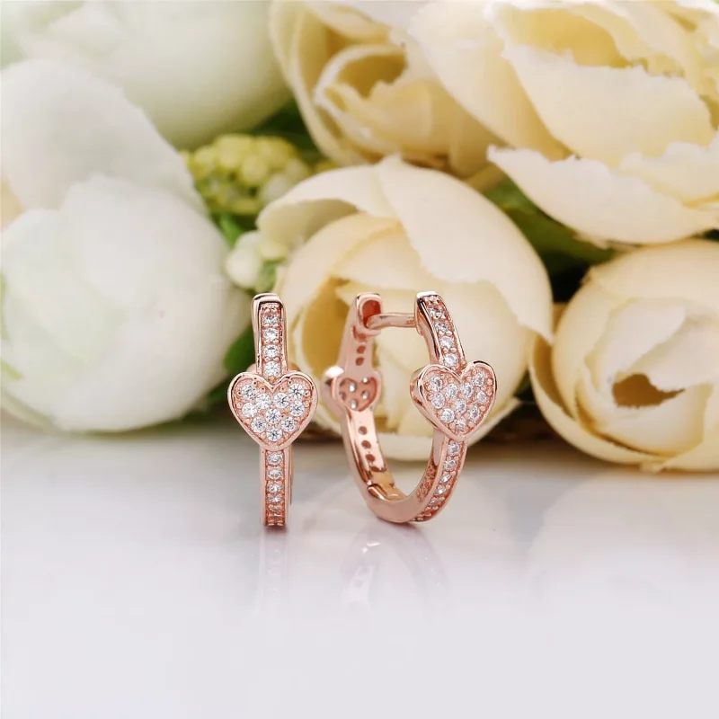 (kuva) Alluring Hearts Korvarenkaat - 287290CZ - Korvakorut | PANDORA - Näytä 2