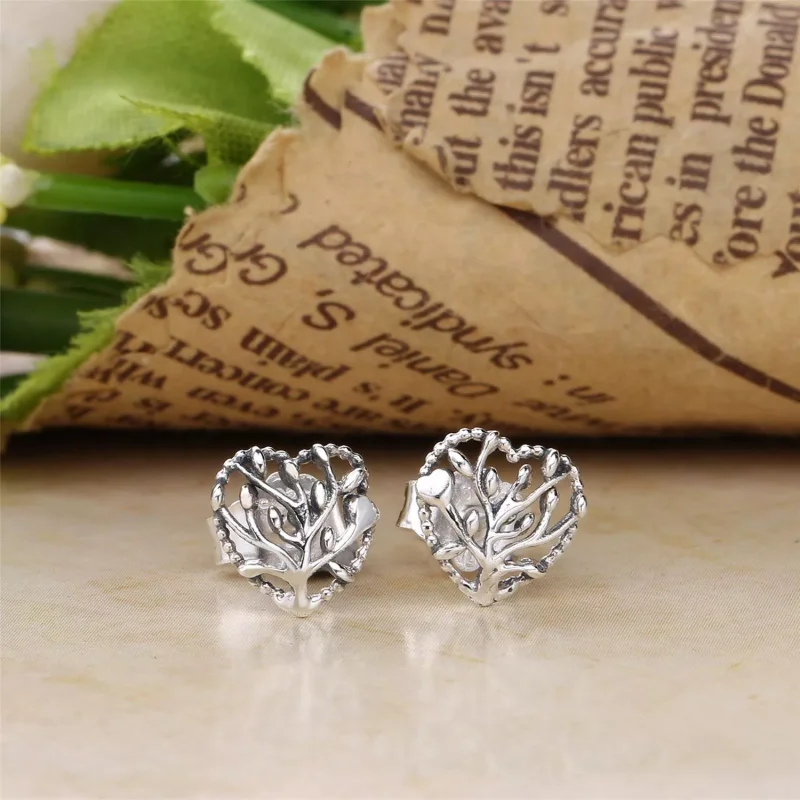 (kuva) Flourishing Hearts - 297085 - Korvakorut | PANDORA - Näytä 3