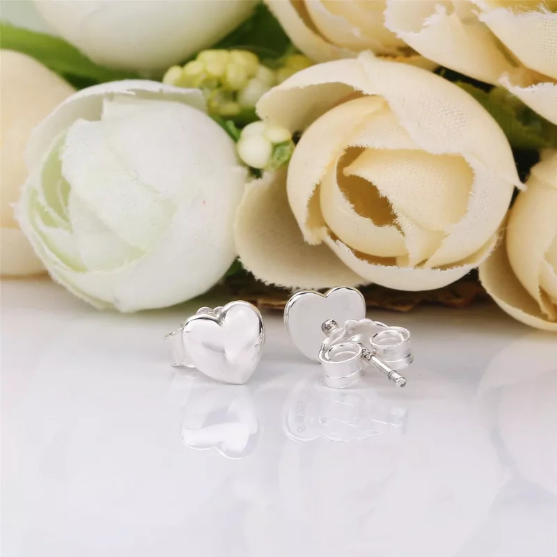 (kuva) PANDORA Birthstone hopeakorvakorut 290550 - Näytä 3