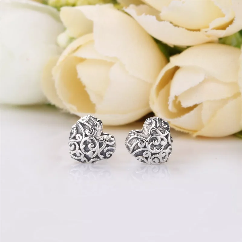 (kuva) Regal Hearts Nappikorvakorut - 297693 - Korvakorut | PANDORA - Näytä 2