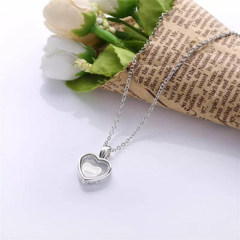 (kuva) PANDORA Floating Locket - Kelluva sydänlukko 590544A - Näytä 4