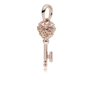 (kuva) Regal Key Pendant - 387725 - Kaulakorut ja riipukset | PANDORA