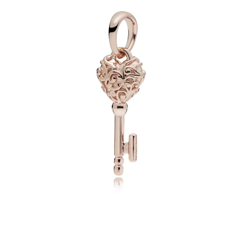(kuva) Regal Key Pendant - 387725 - Kaulakorut ja riipukset | PANDORA