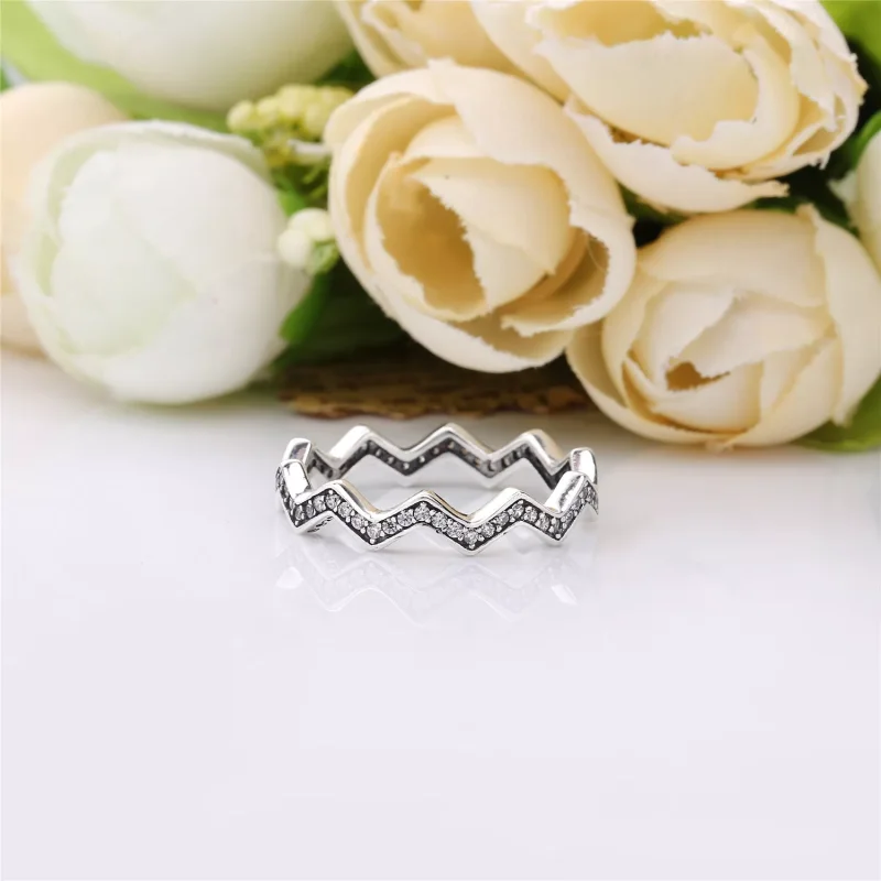 (kuva) Shimmering Zig Zag Ring - 197751CZ - Sormukset | PANDORA - Näytä 3