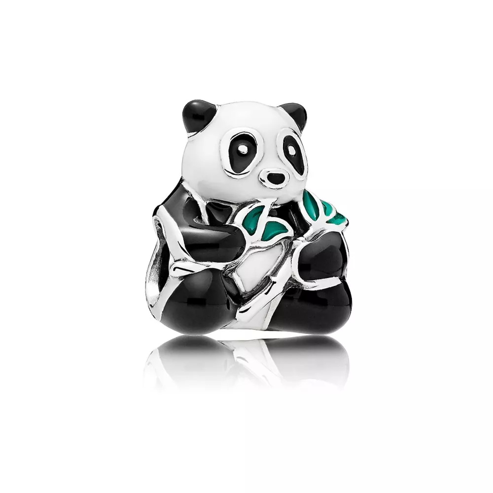 pandora hela makea panda