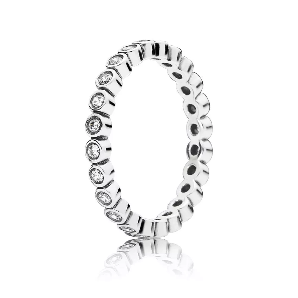 pandora sormus houkutteleva petite brilliant